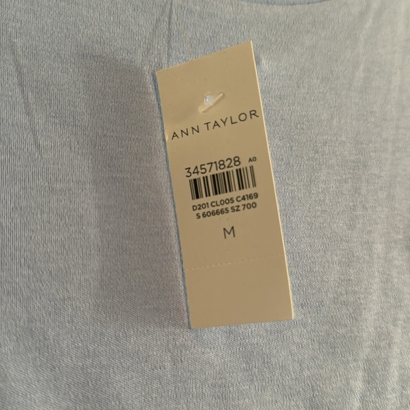 NWT Ann Taylor tee medium - Picture 2 of 4